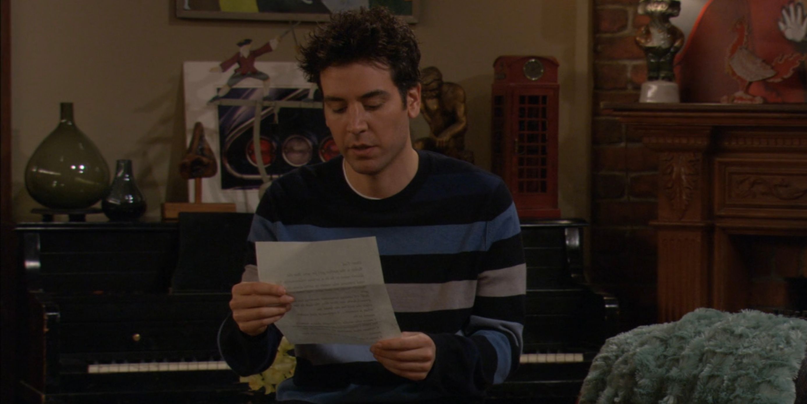 Ted reads the letter he wrote about Robin in How I Met Your Mother.