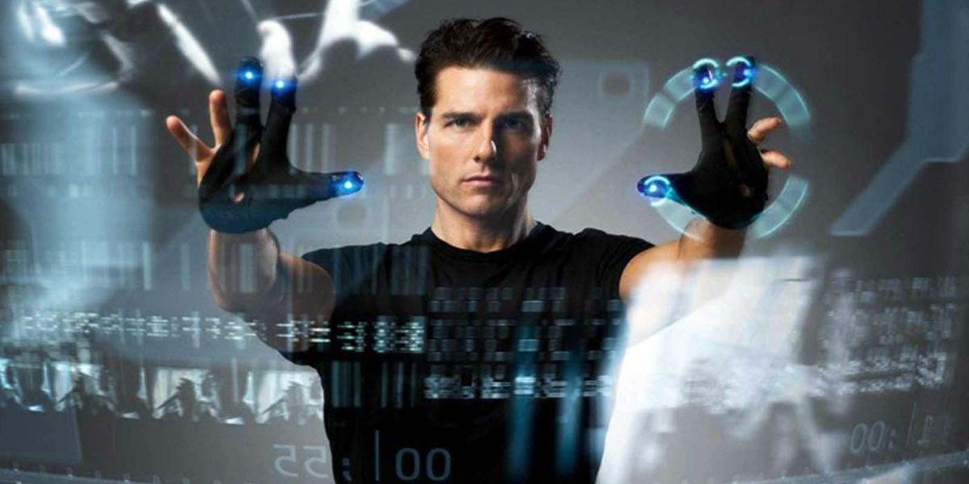 Tom Cruise using precog tech in Minority Report.
