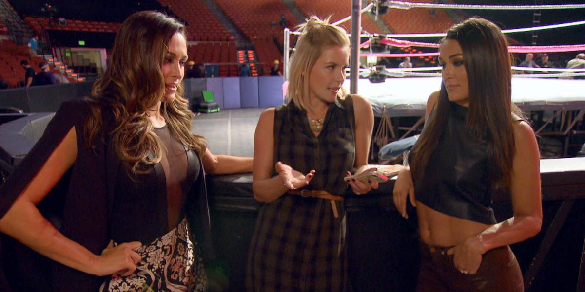 Renee Young talks to the Bella Twins in Total Divas