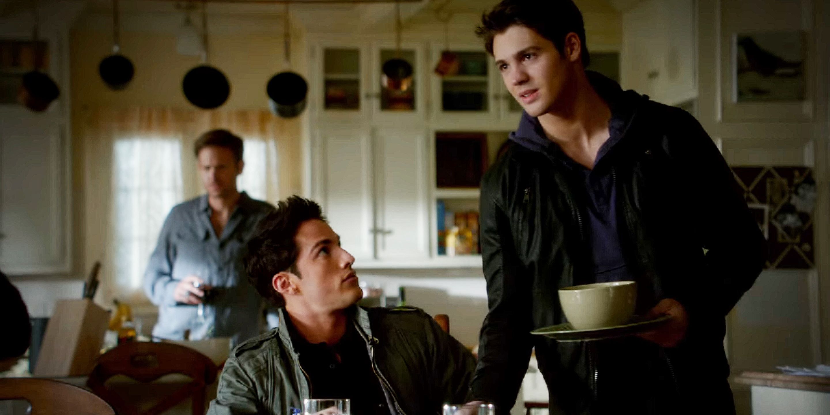 Tyler and Jeremy in the kitchen in The Vampire Diaries.