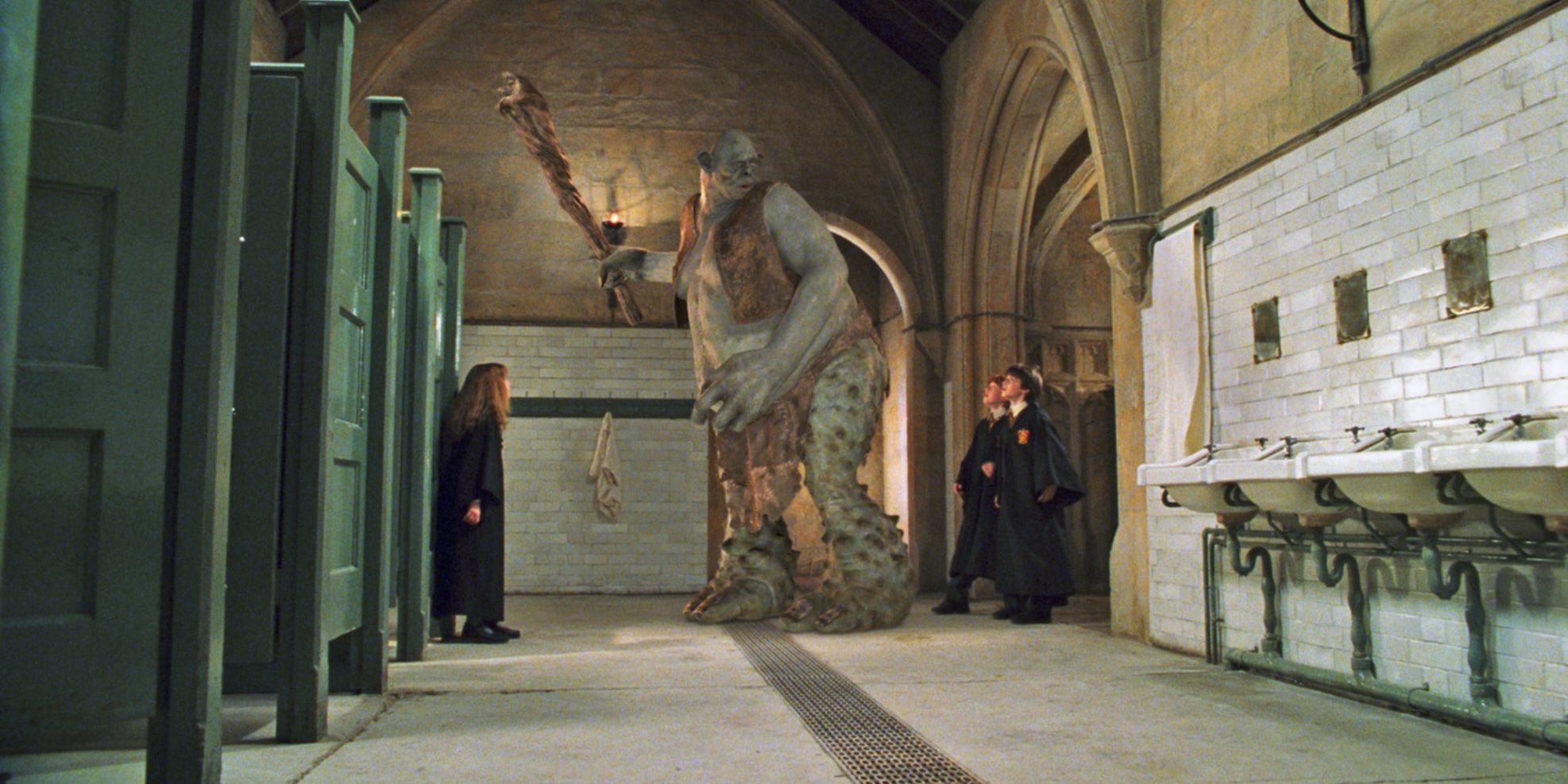 harry-potter-s-hogwarts-has-the-most-expensive-movie-bathrooms