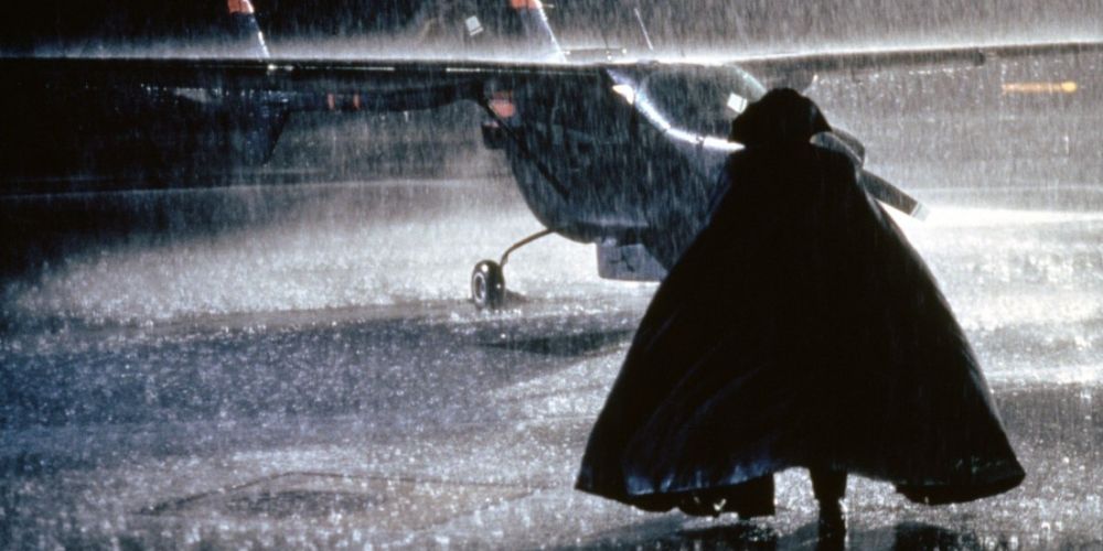 Vampire killer stalks private plane in rain in The Night Flier.