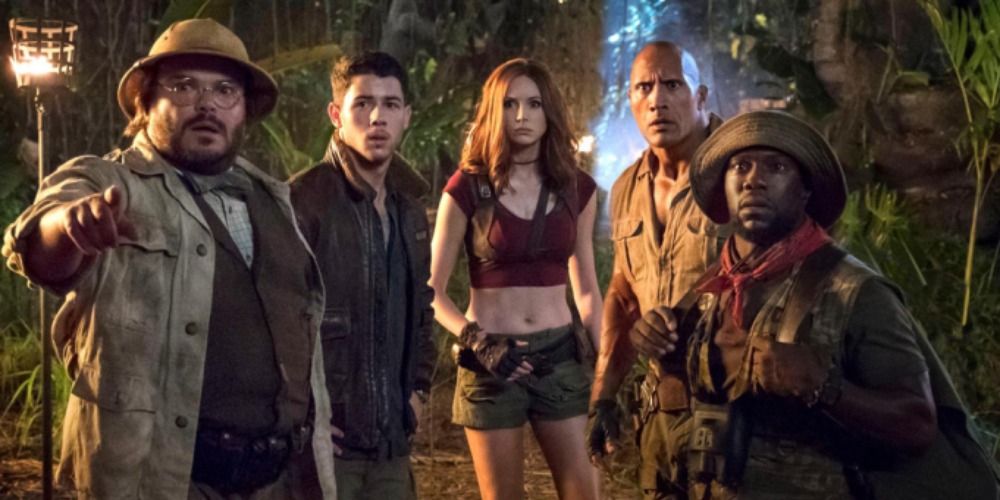 The five main characters looking scared in Jumanji: Welcome to the Jungle