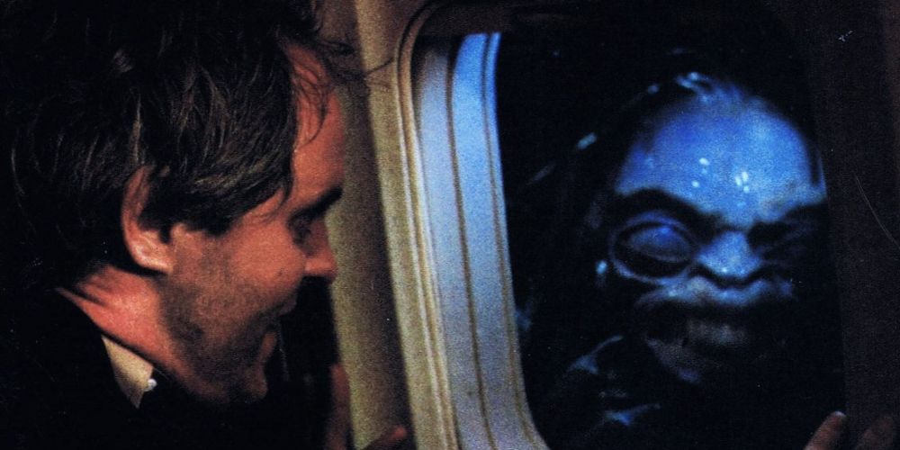 John spots ghoul out of airplane window in Twilight Zone: The Movie