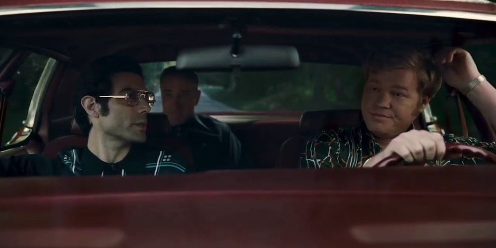 Bugs and Chuckie arguing in a car in The Irishman