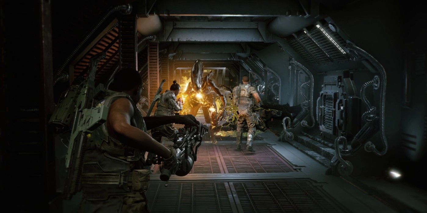 A team fights a wave of Xenomorphs in Aliens: Fireteam Elite Horde Mode