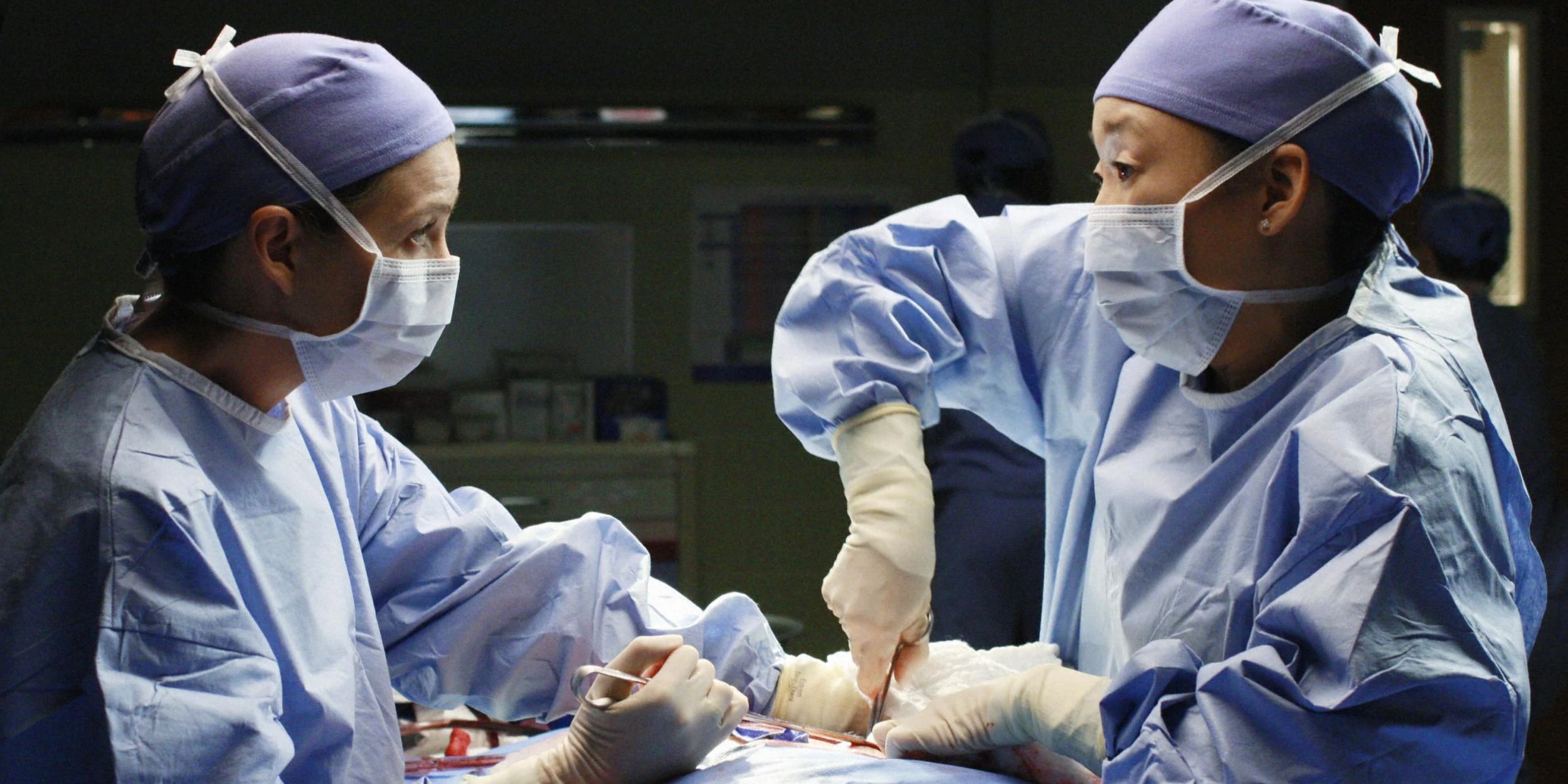 Cristina operates on a patient as Meredith watches in Grey's Anatomy.