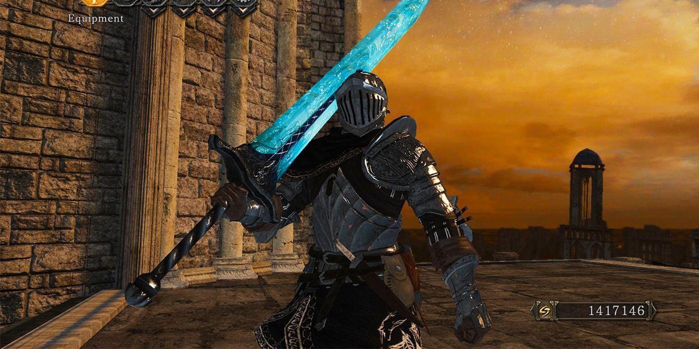 The player wields the Moonlight Greatsword in Dark Souls.