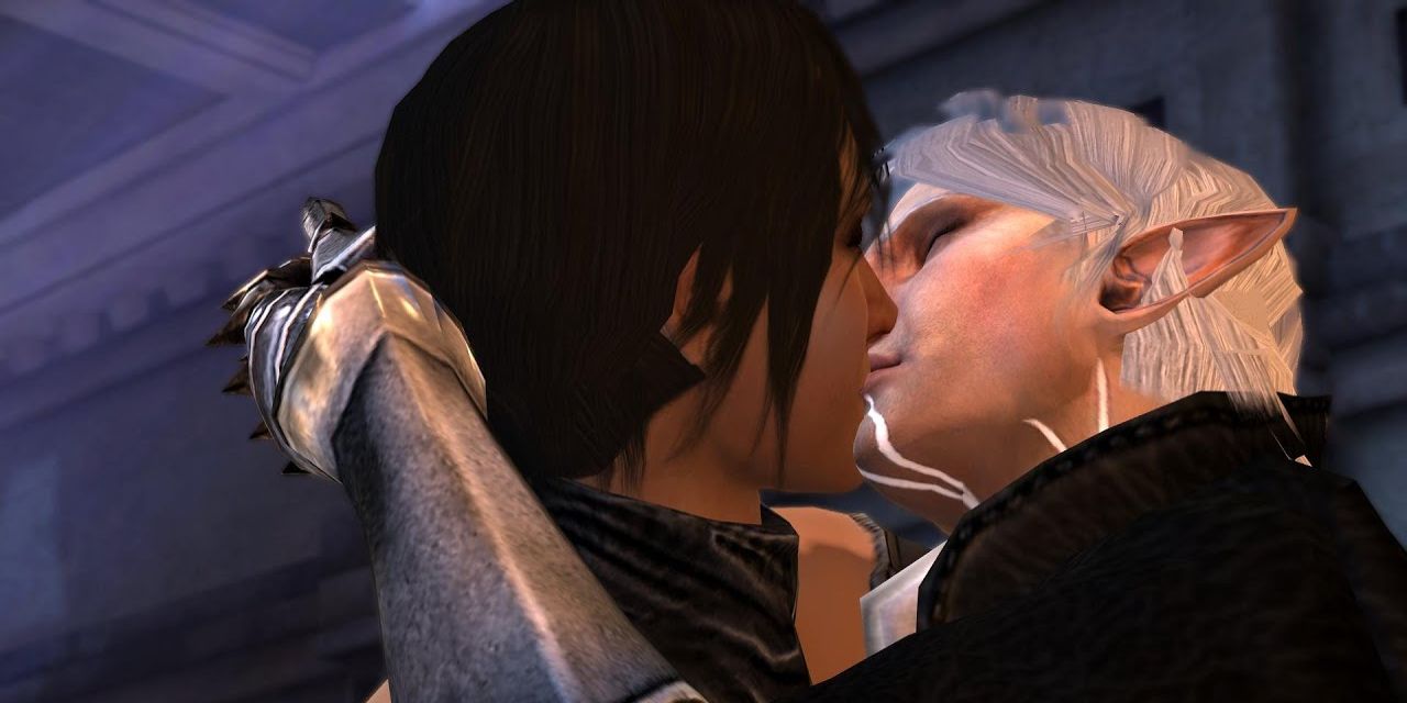 Fenris kisses Hawke in the video game Dragon Age 2.