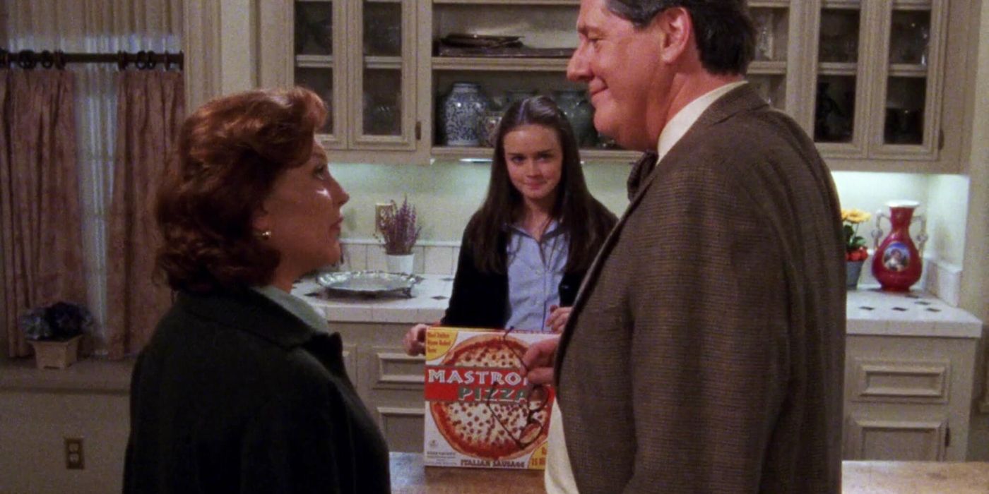 Emily, Richard, and Rory with a frozen pizza on Gilmore Girls