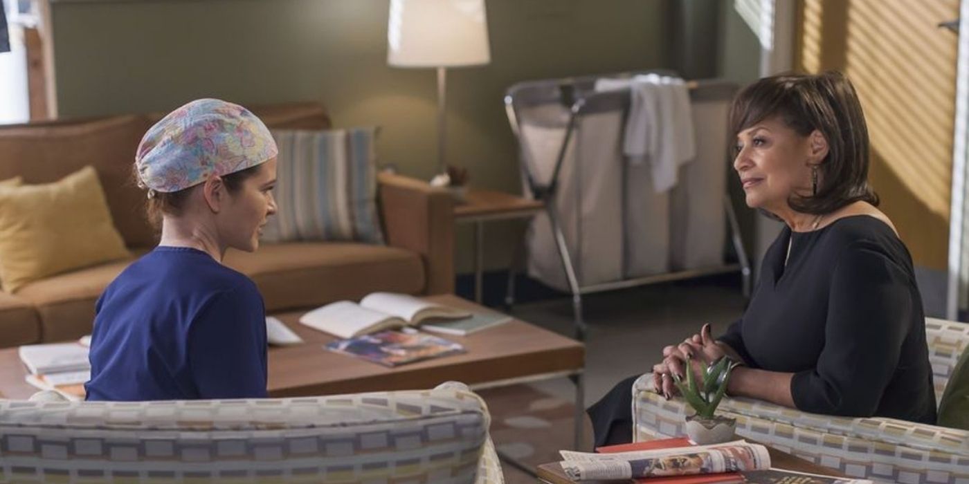April talking to a woman in Grey&rsquo;s Anatomy