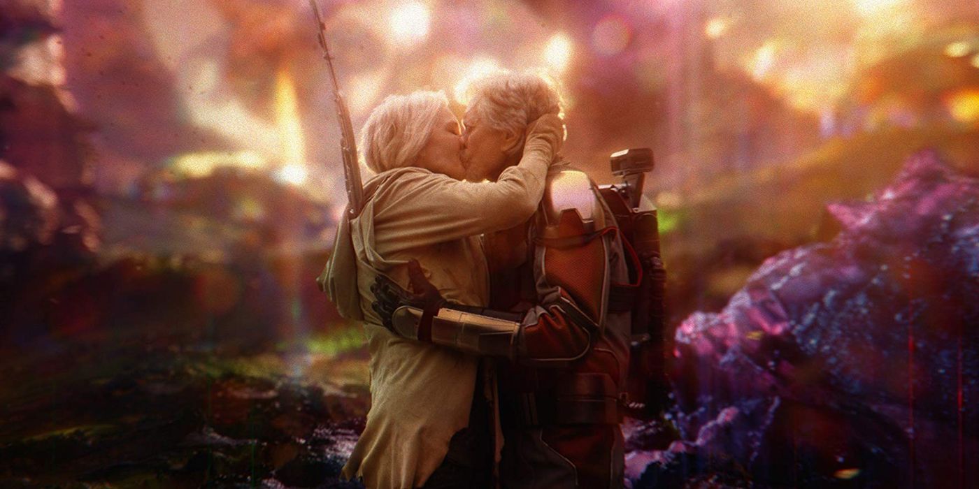 Hank Pym kisses Janet in Ant-Man and the Wasp.