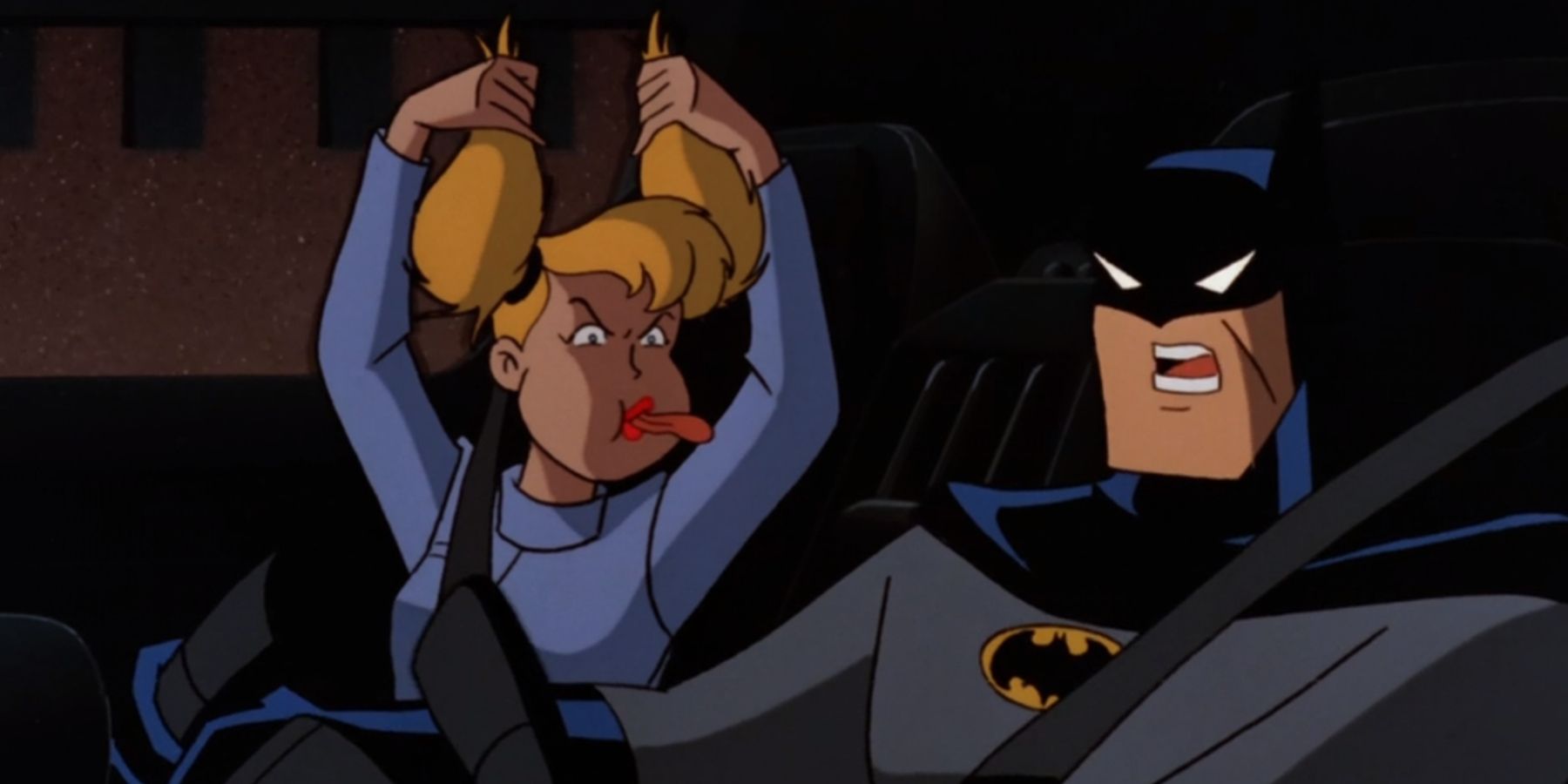 Harley Quinn zombando de Batman no Batmóvel em Harlequinade of Batman: The Animated Series