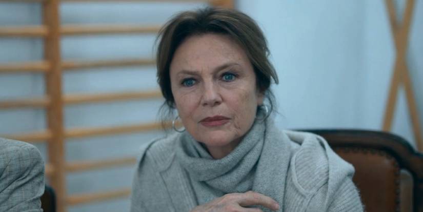 Jacqueline Bisset as Madame Brunelle in BIrds of Paradise