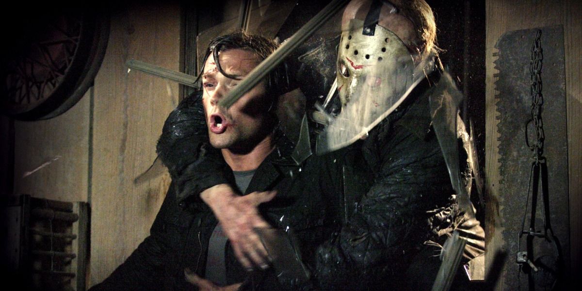 Jason attacks a teenager in the 2009 reboot.