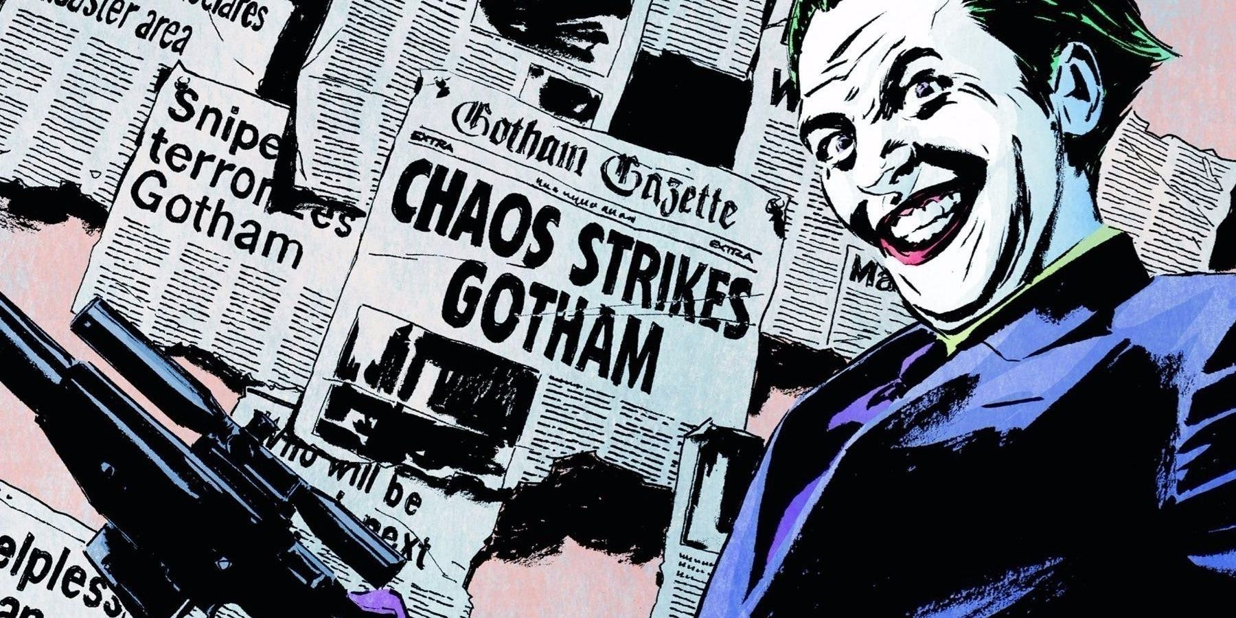 Joker sosteniendo un arma y sonriendo en Gotham Central 