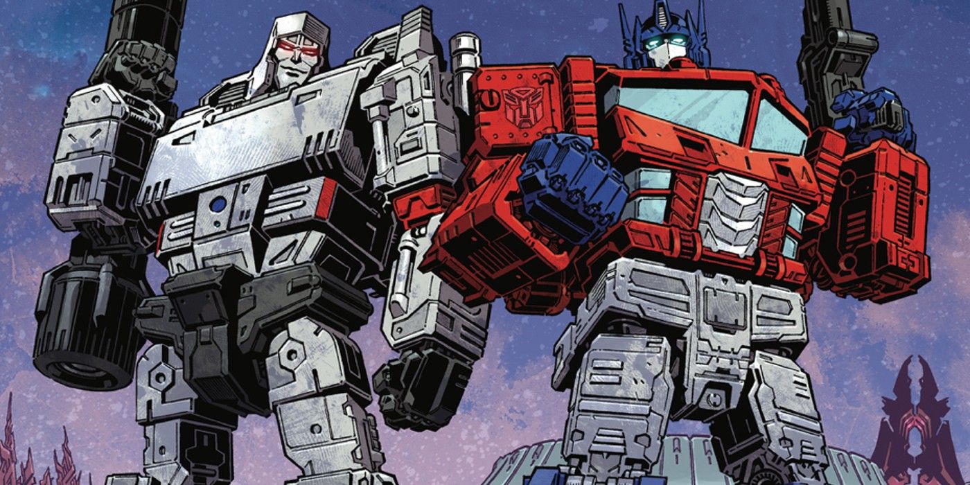 Opitmus Prime and a Decepticon in IDW's Transformers comics