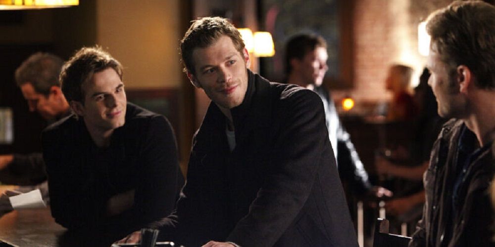 Kohl and Elijah Mikaelson in The Vampire Diaries