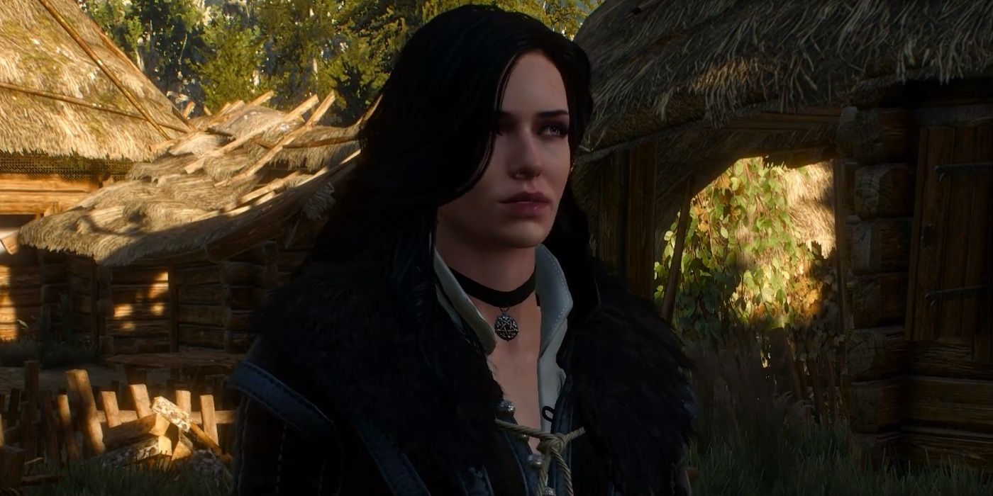 Yennefer stands near a hut in The Witcher 3.