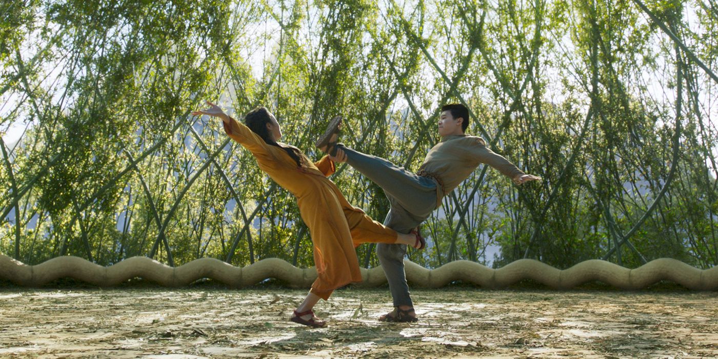 Ying Nan sparring with Shang-Chi in Tao.