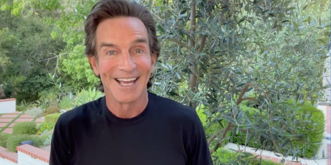 Jeff Probst doing an interview for Season 41 of Survivor