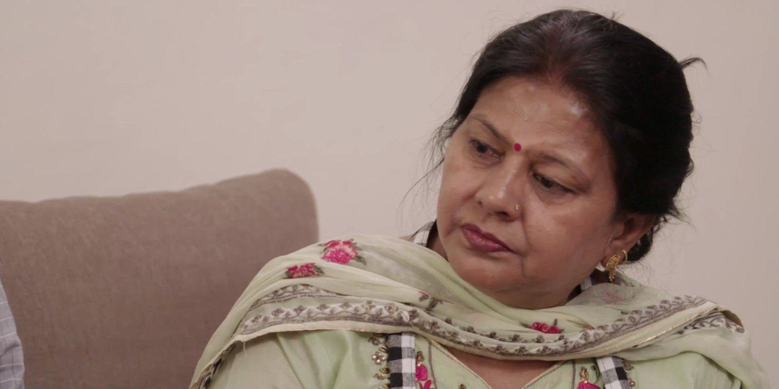 90 Day Fiancé How Sumit’s Mom Sadhna Is Winning Over Viewers