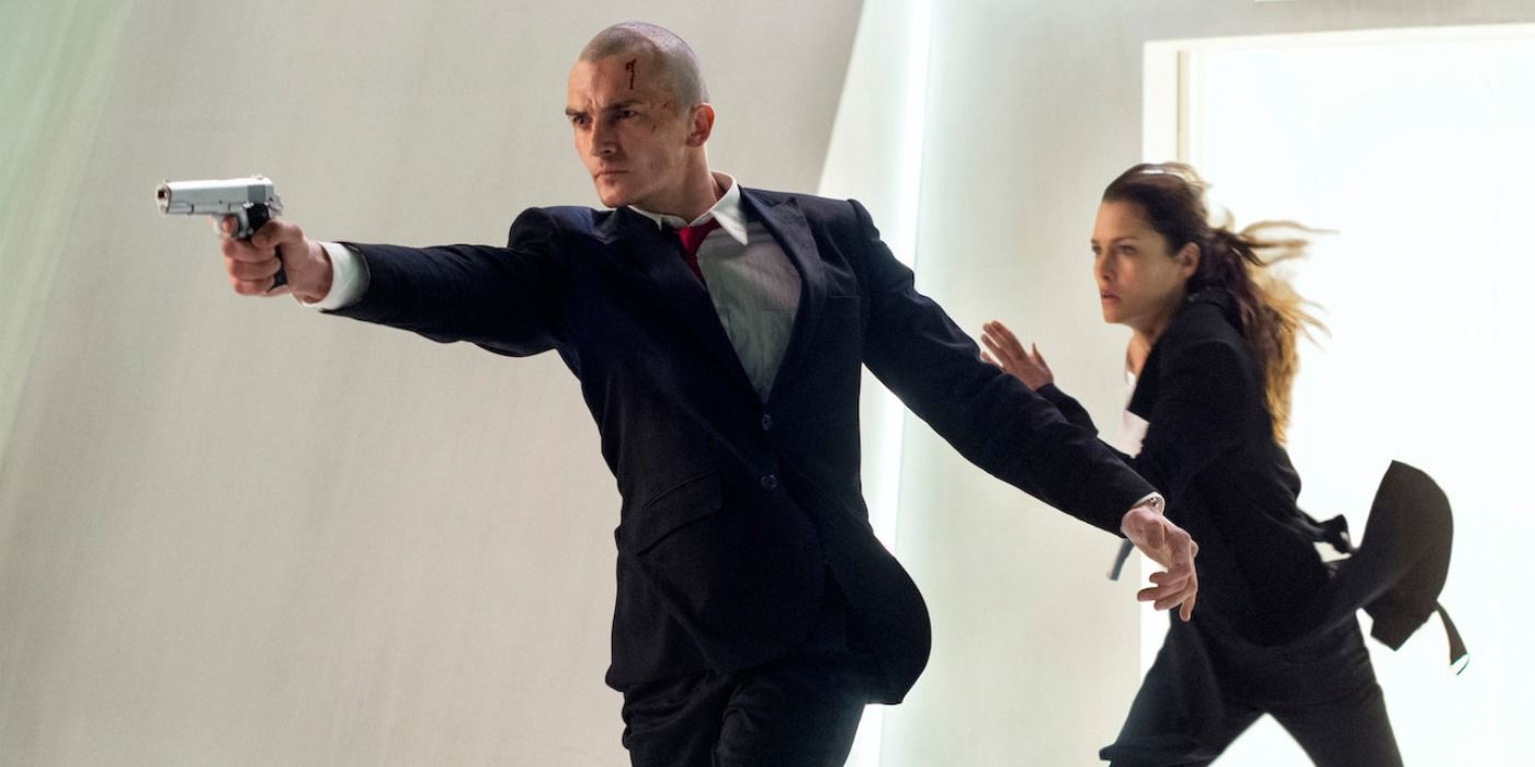Agent 47 protects Katia in Hitman Agent 47