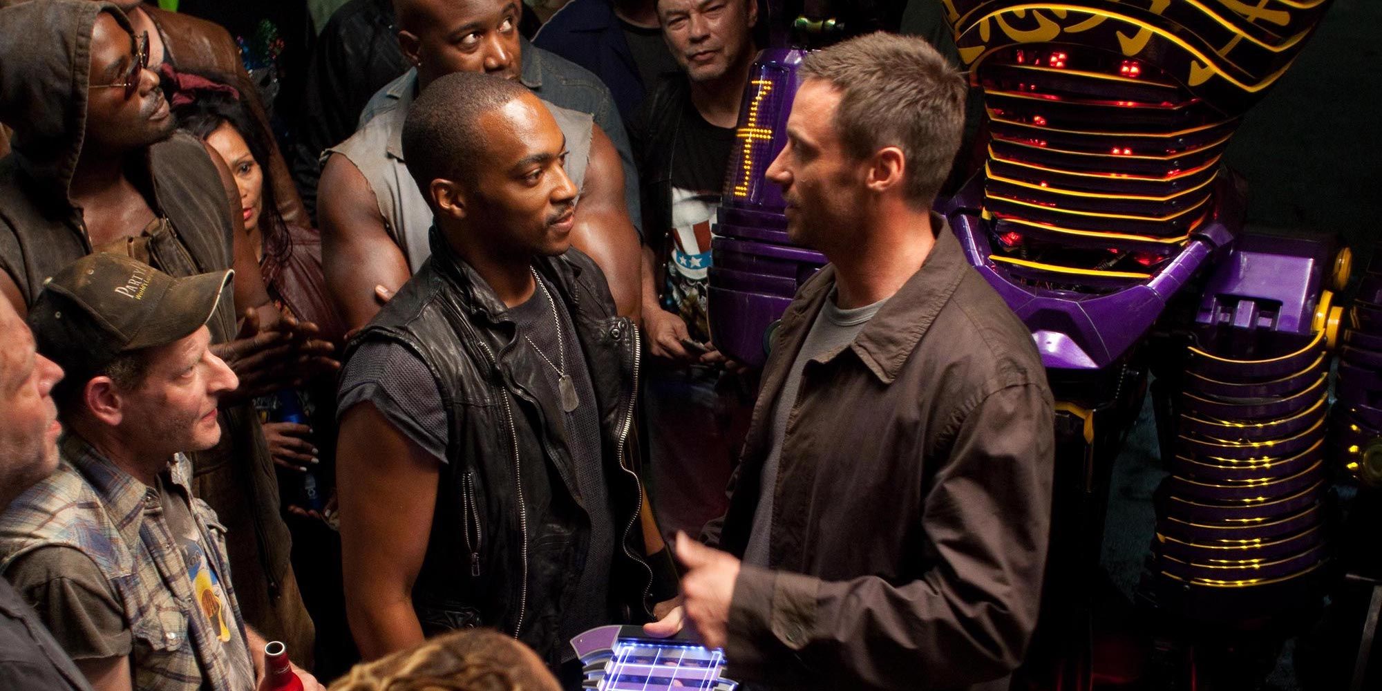 Anthony Mackie as Finn and Hugh Jackman as Charlie in Real Steel