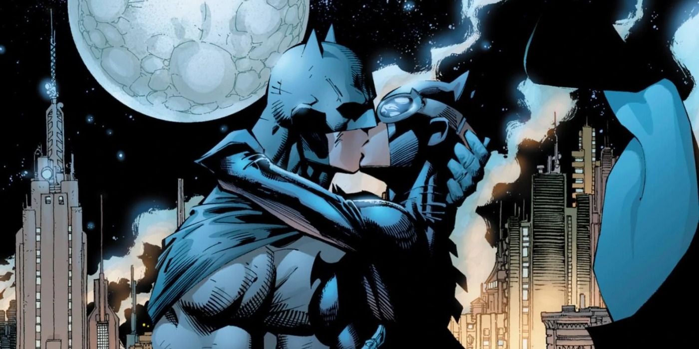 Batman and Catwoman kissing under the Gotham City moonlight in Hush