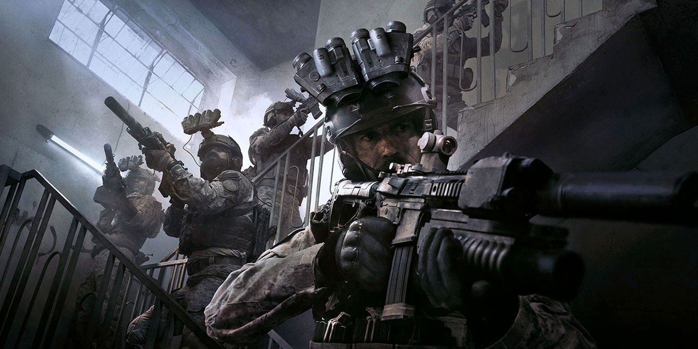 Call of Duty: Modern Warfare soldiers descending staircase
