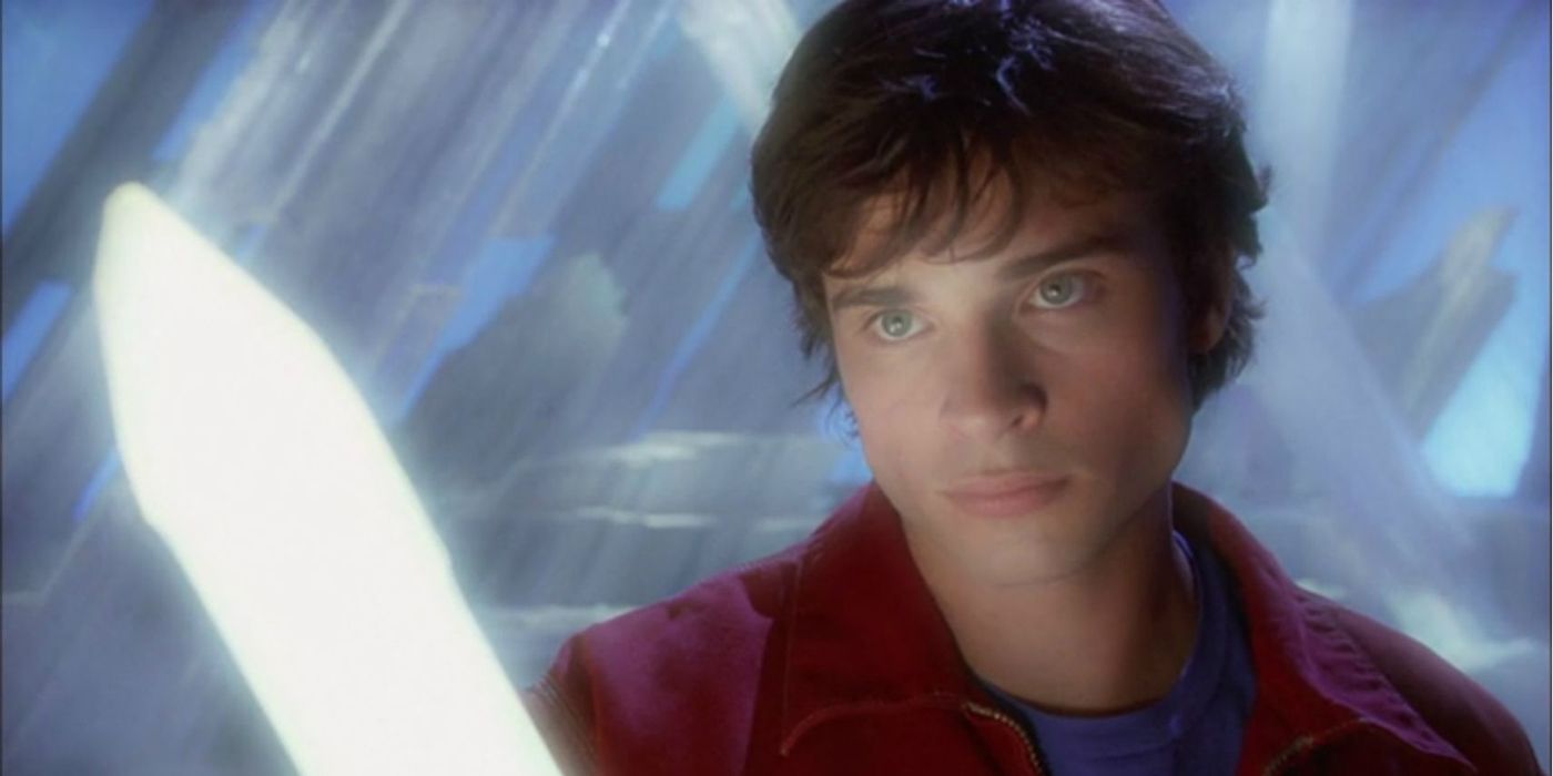 10 DC Characters Smallville Introduced And Then Never Properly Used