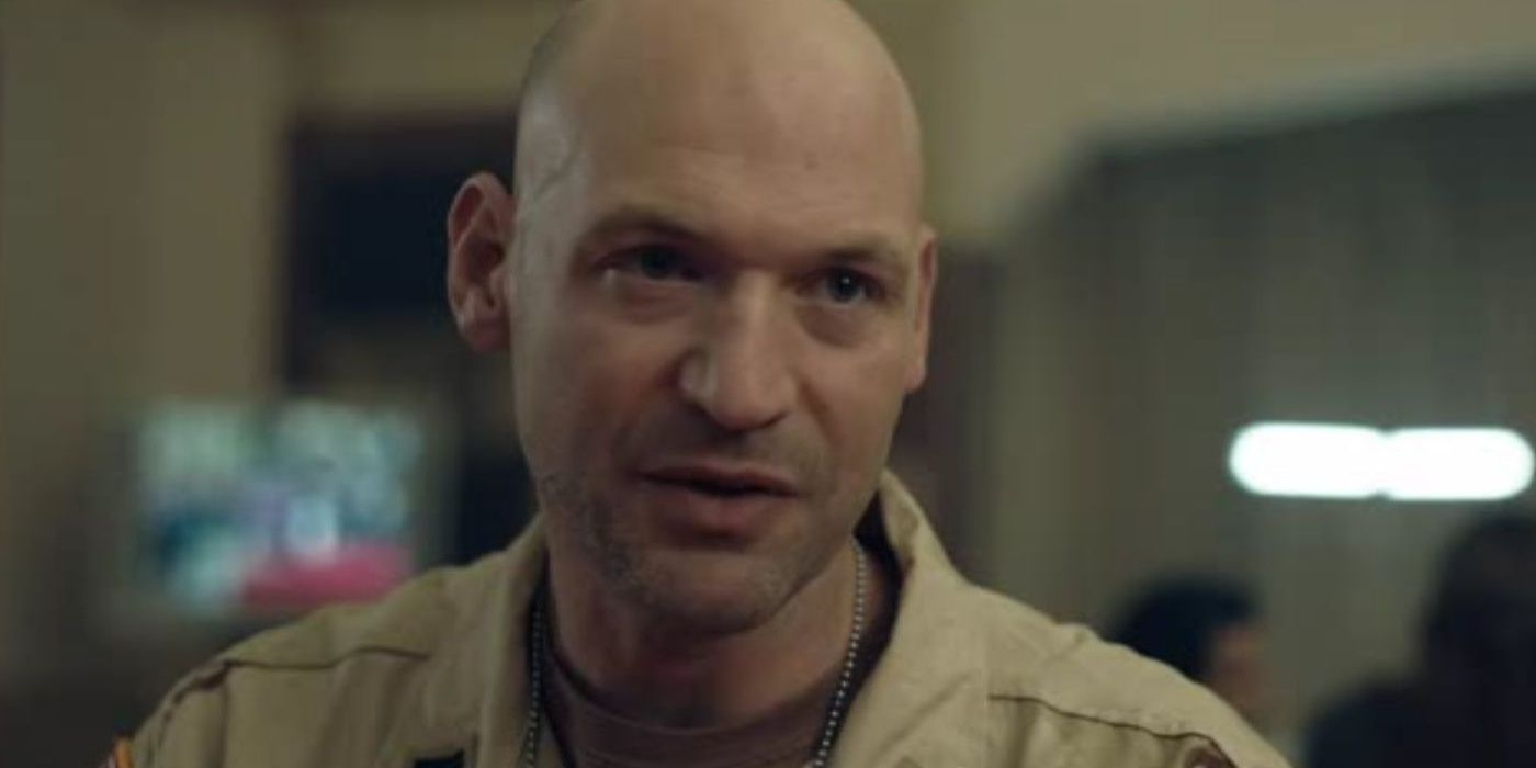 Corey Stoll wearing army fatigues in Baghdad Central
