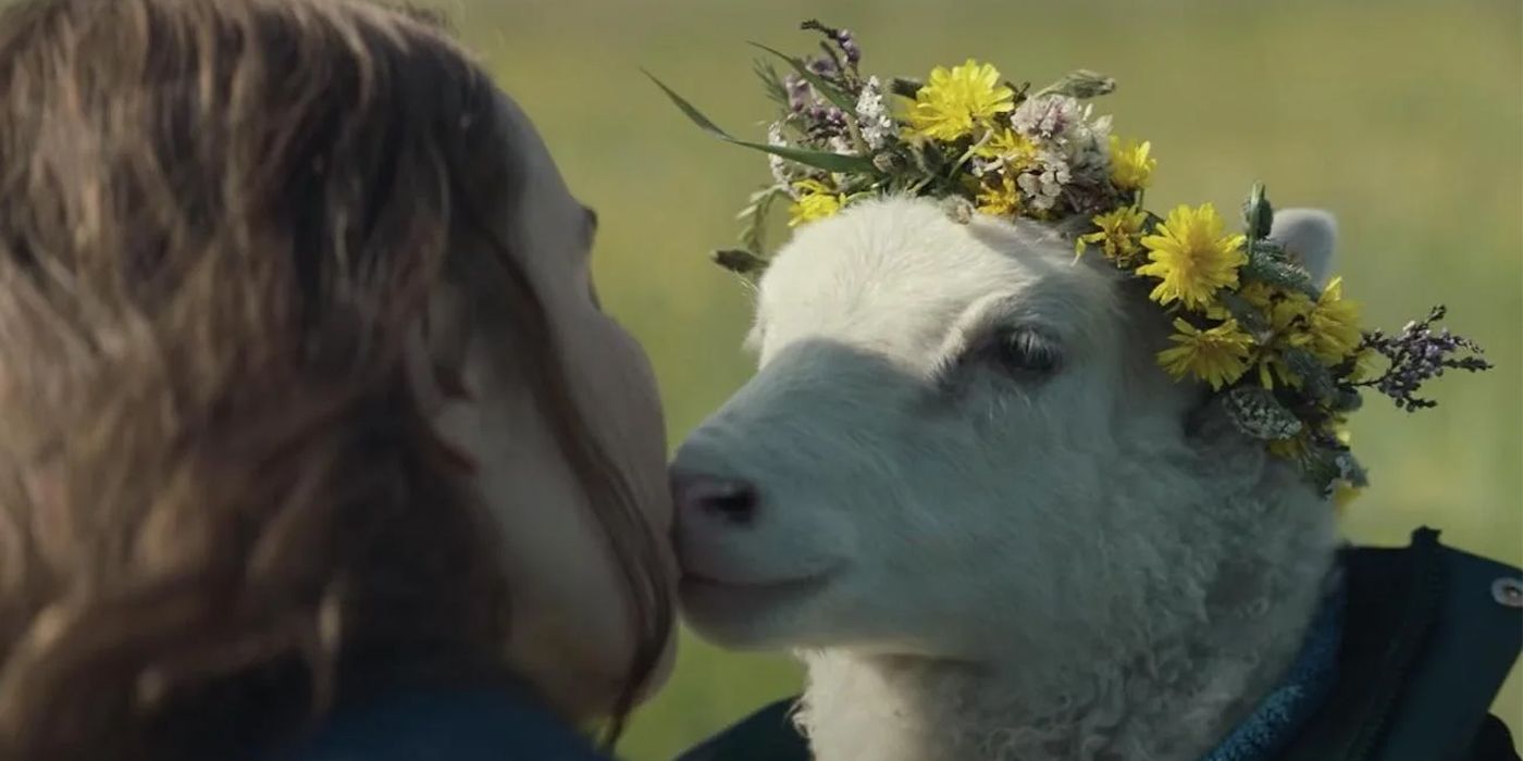 Maria kisses Ada in Lamb 