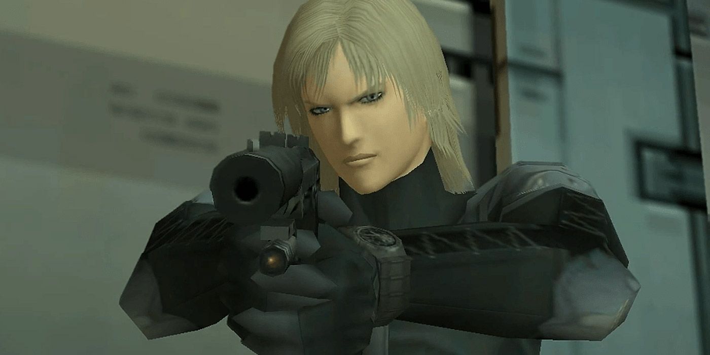 Raiden aiming his suppressed pistol in Metal Gear Solid 2