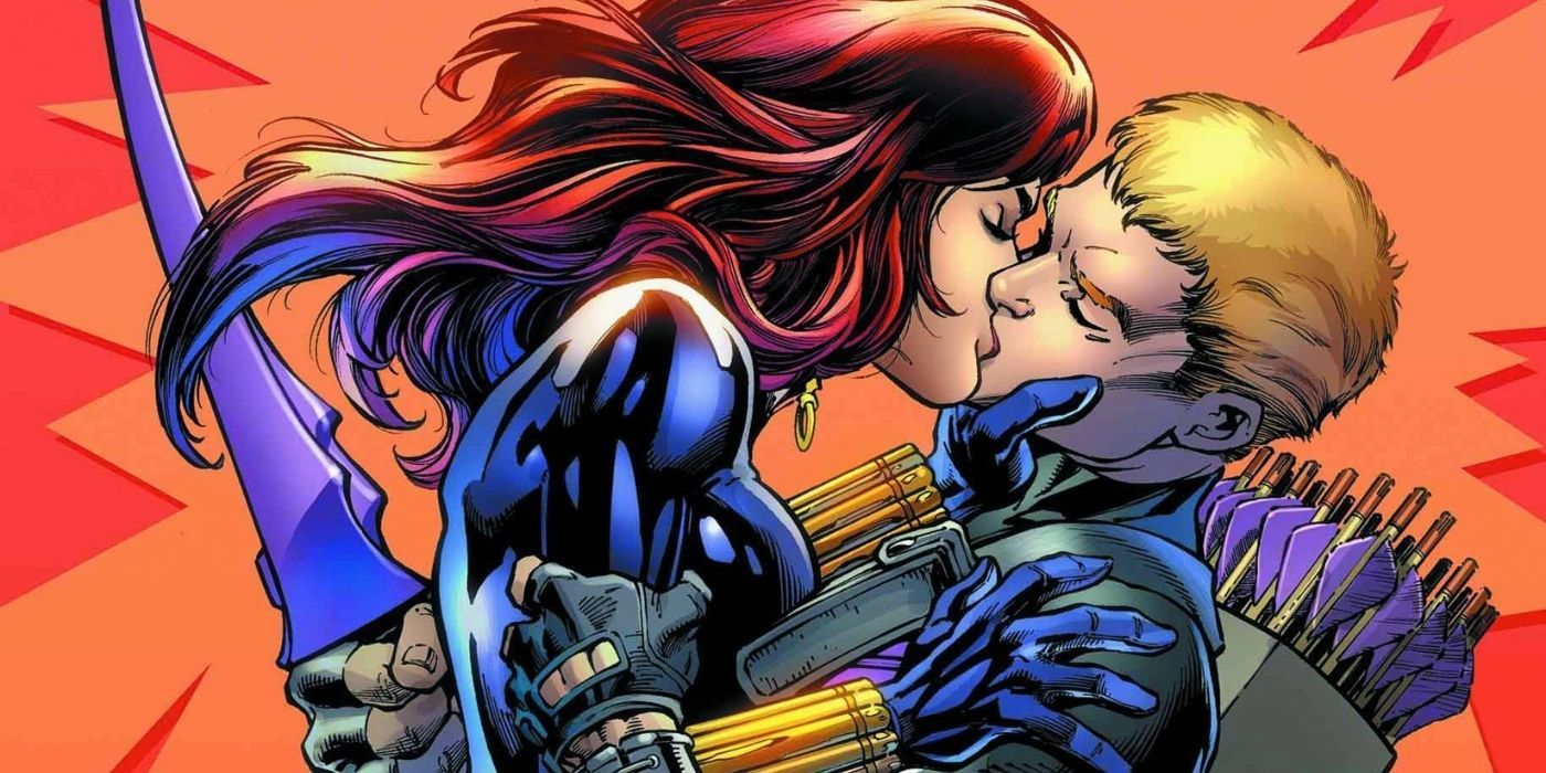 Black Widow and Hawkeye kissing in Marvel comics