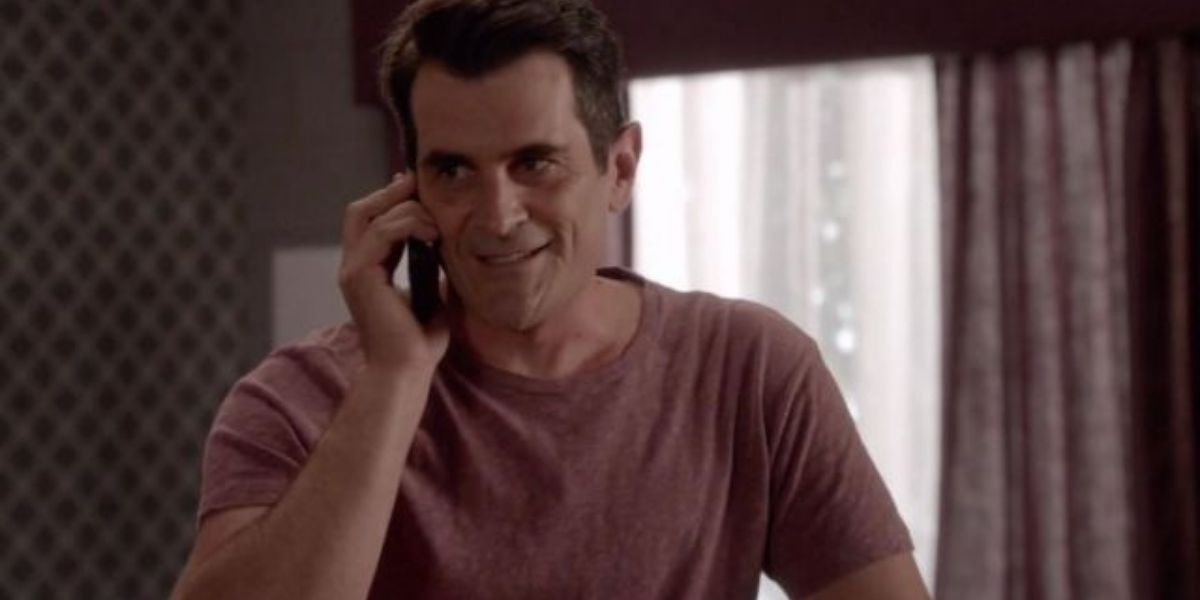 10 Funniest Running Gags On Modern Family