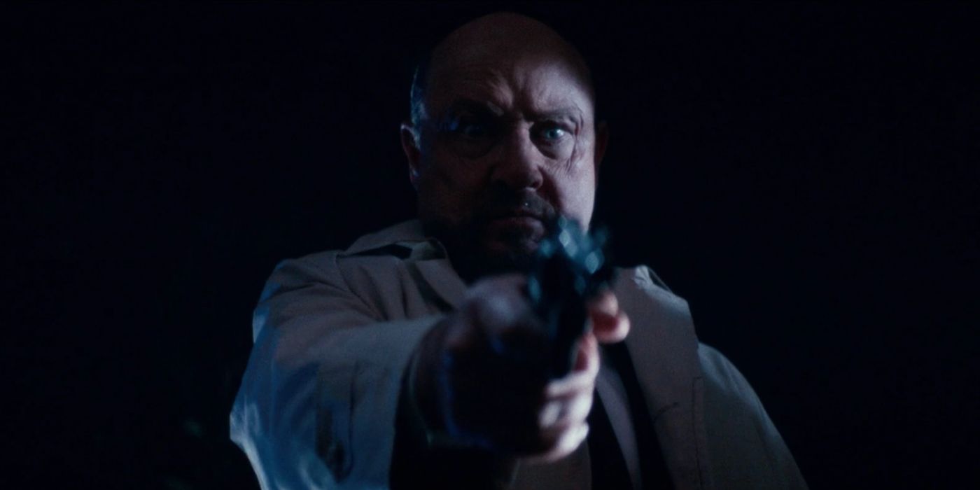 Sam Loomis aims a gun in Halloween Kills