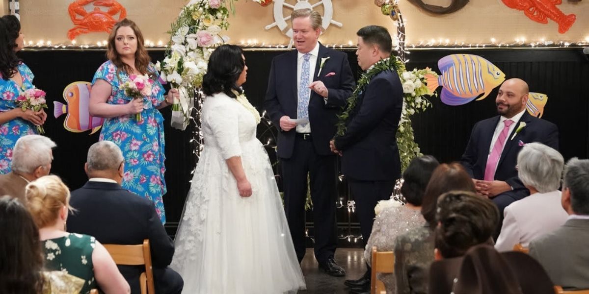Glenn marrying Sandra and Jerry in Superstore