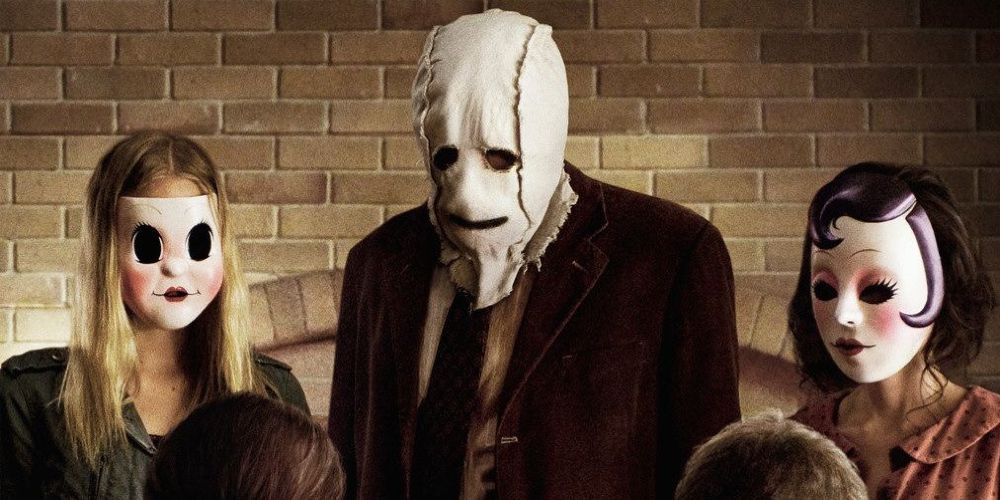 A still from the 2008 movie The Strangers.