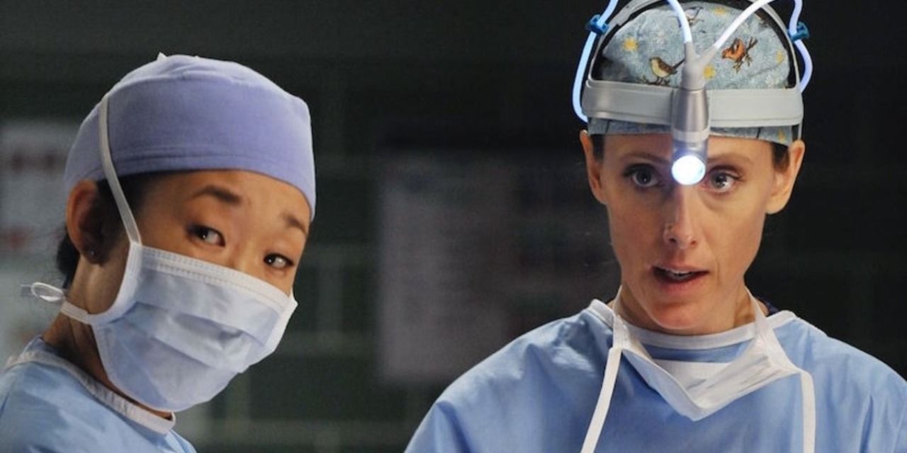 Teddy performs surgery with Cristina in Grey's Anatomy