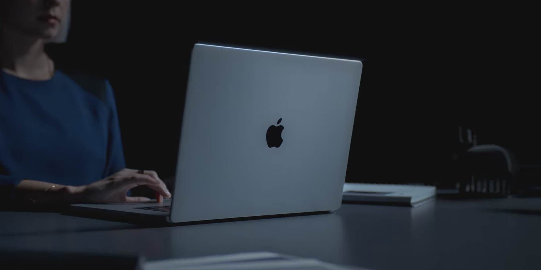 2021 MacBook Pro Not Charging? Here's What's Wrong & How To Fix It