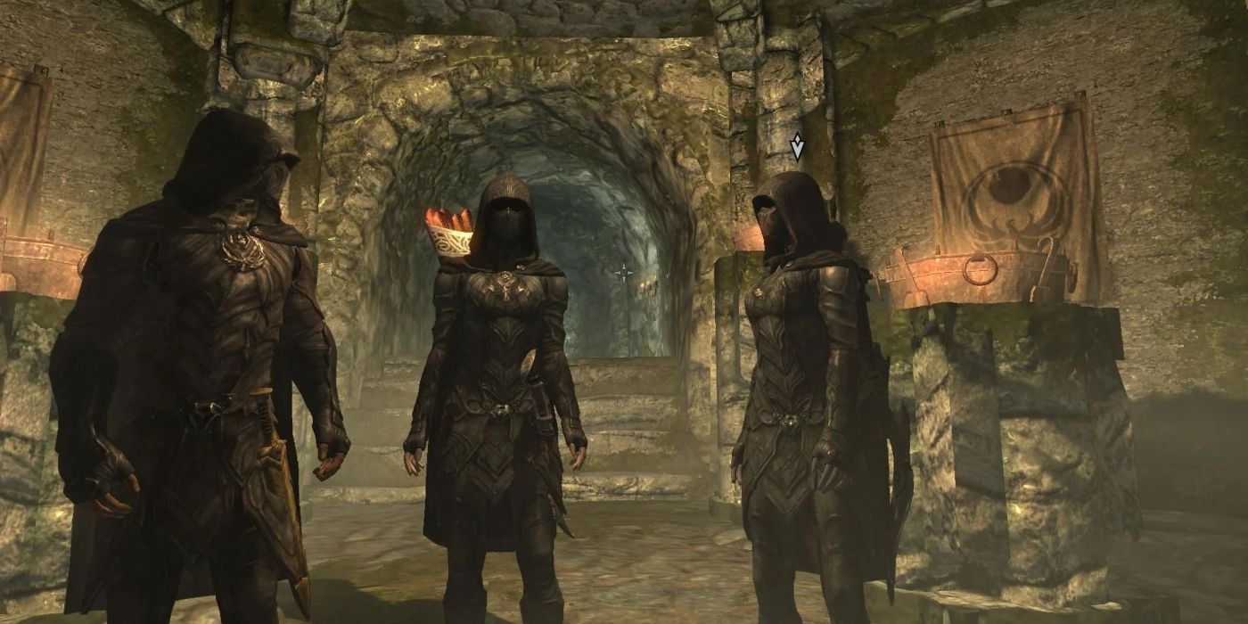 skyrim pros cons leveling lockpicking thieves nightingale armor