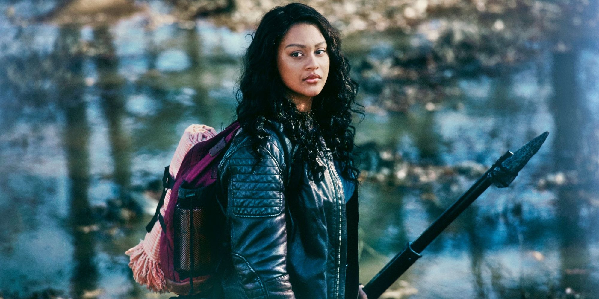 Aliyah Royale as Iris Bennett holding a spear in The Walking Dead: World Beyond