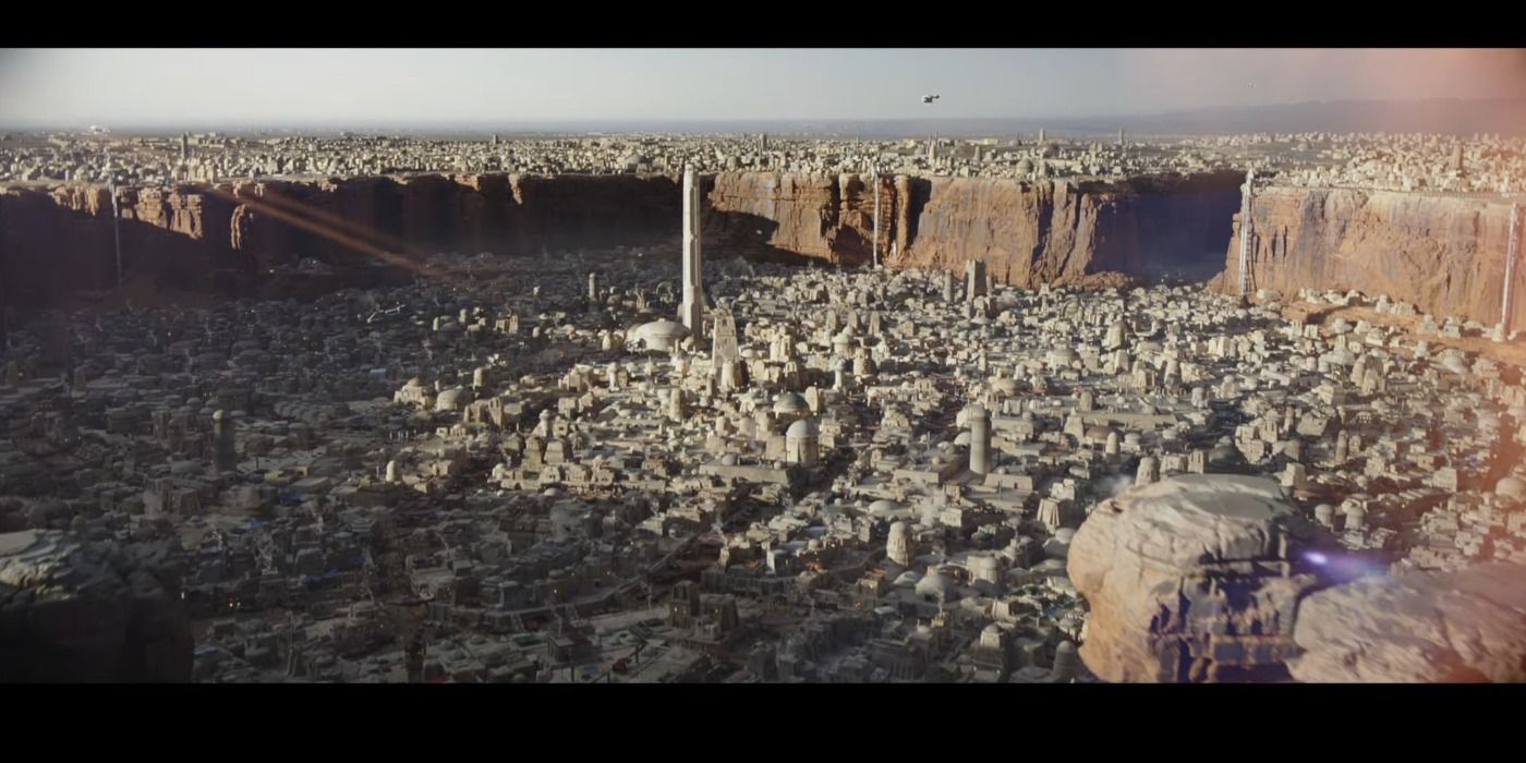 A new city appears on Tatooine in The Book of Boba Fett teaser.