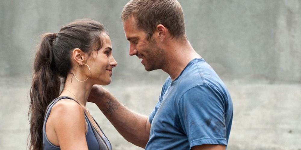  Brian and Mia smiling at each other in Fast Five