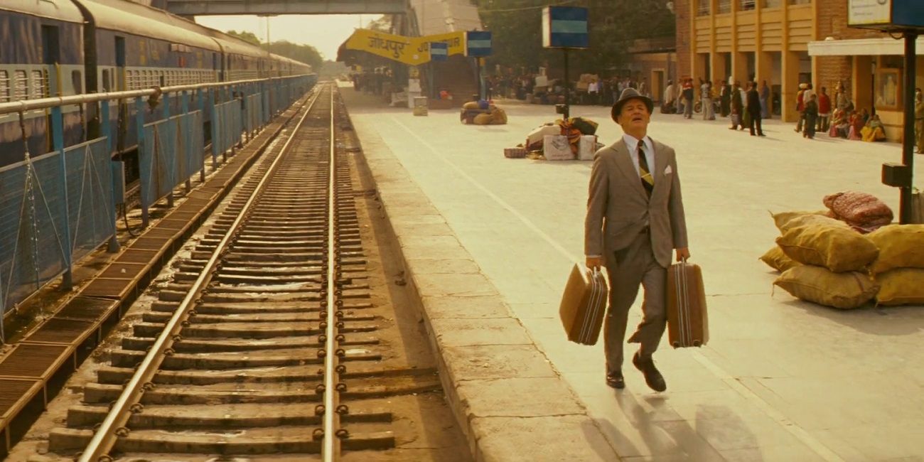 Bill Murray misses the train in The Darjeeling Limited