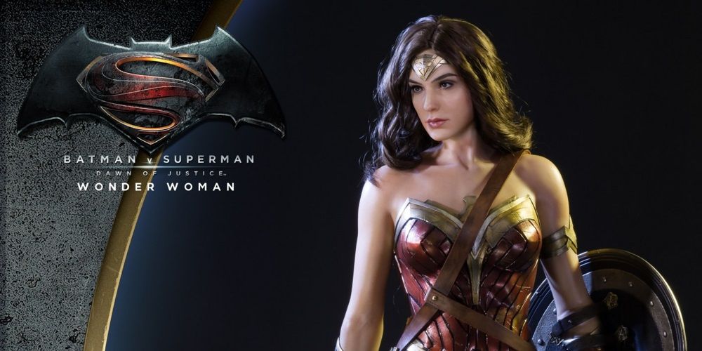 A Wonder Woman statue
