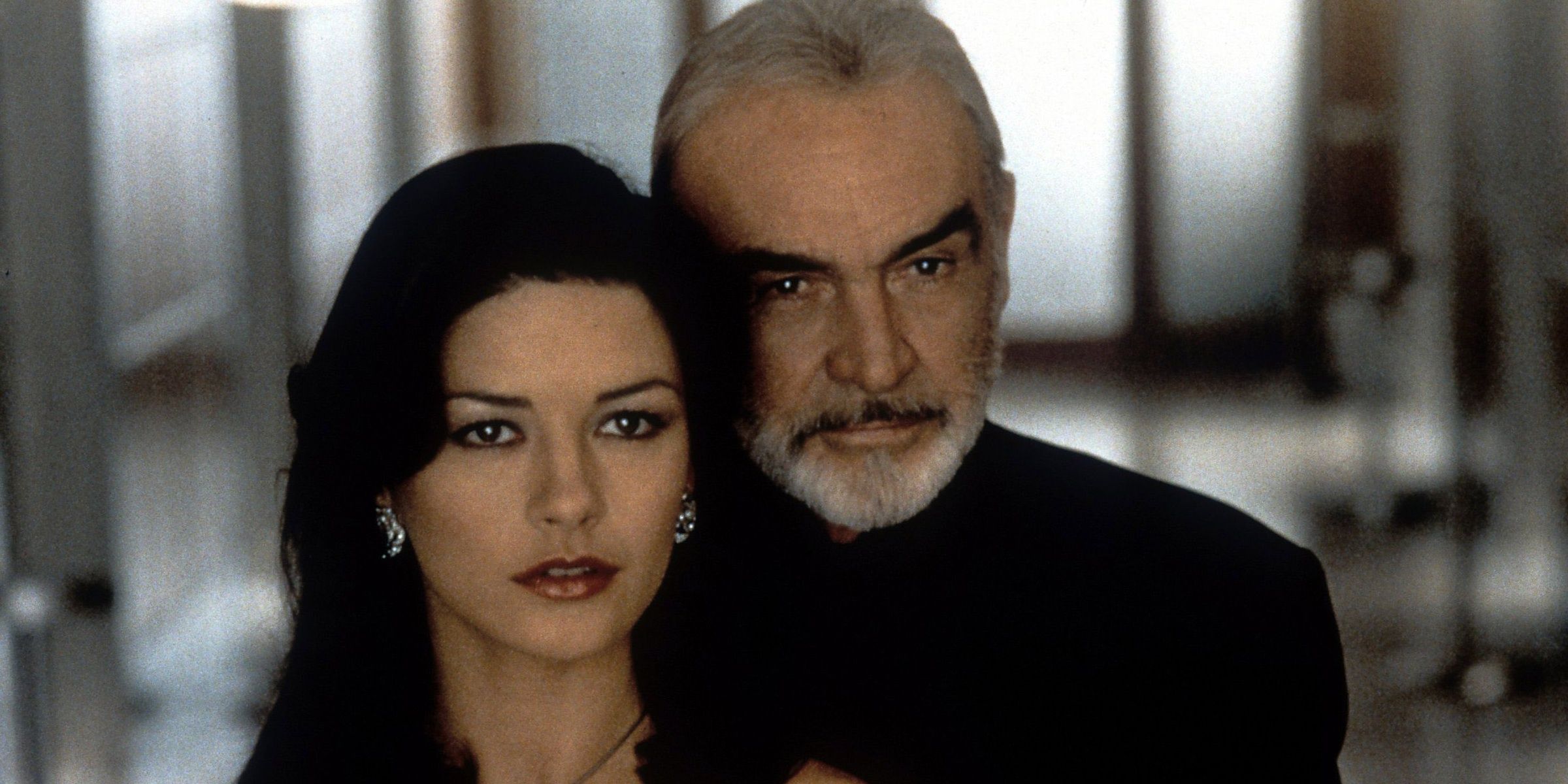 Catherine Zeta Jones and Sean Connery in Entrapment 