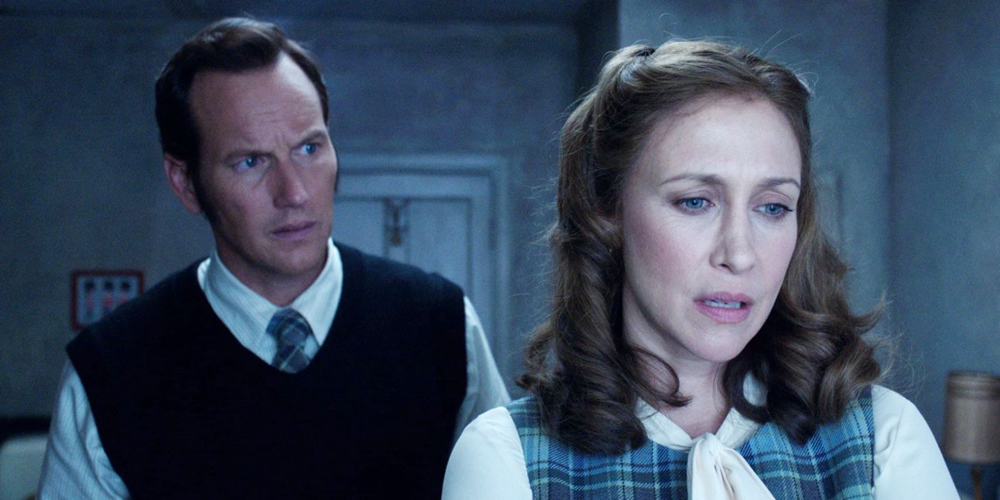 Ed approaches Lorraine from behind in The Conjuring 2.