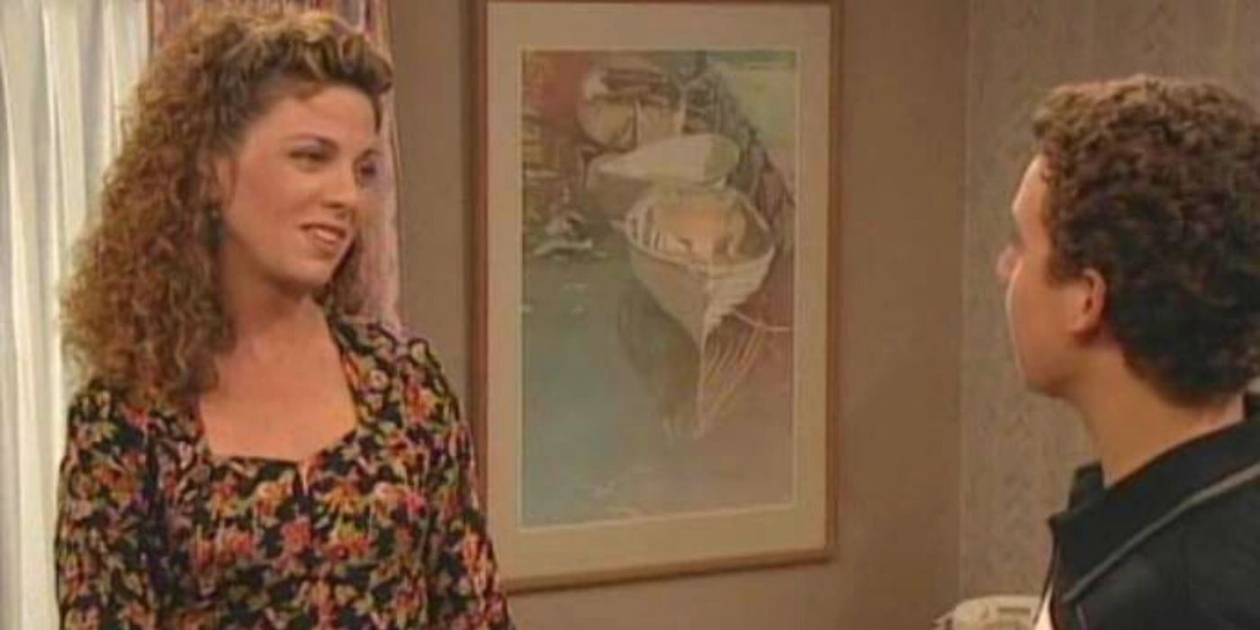 Cory talks to Shawn's mom in her motel on Boy Meets World